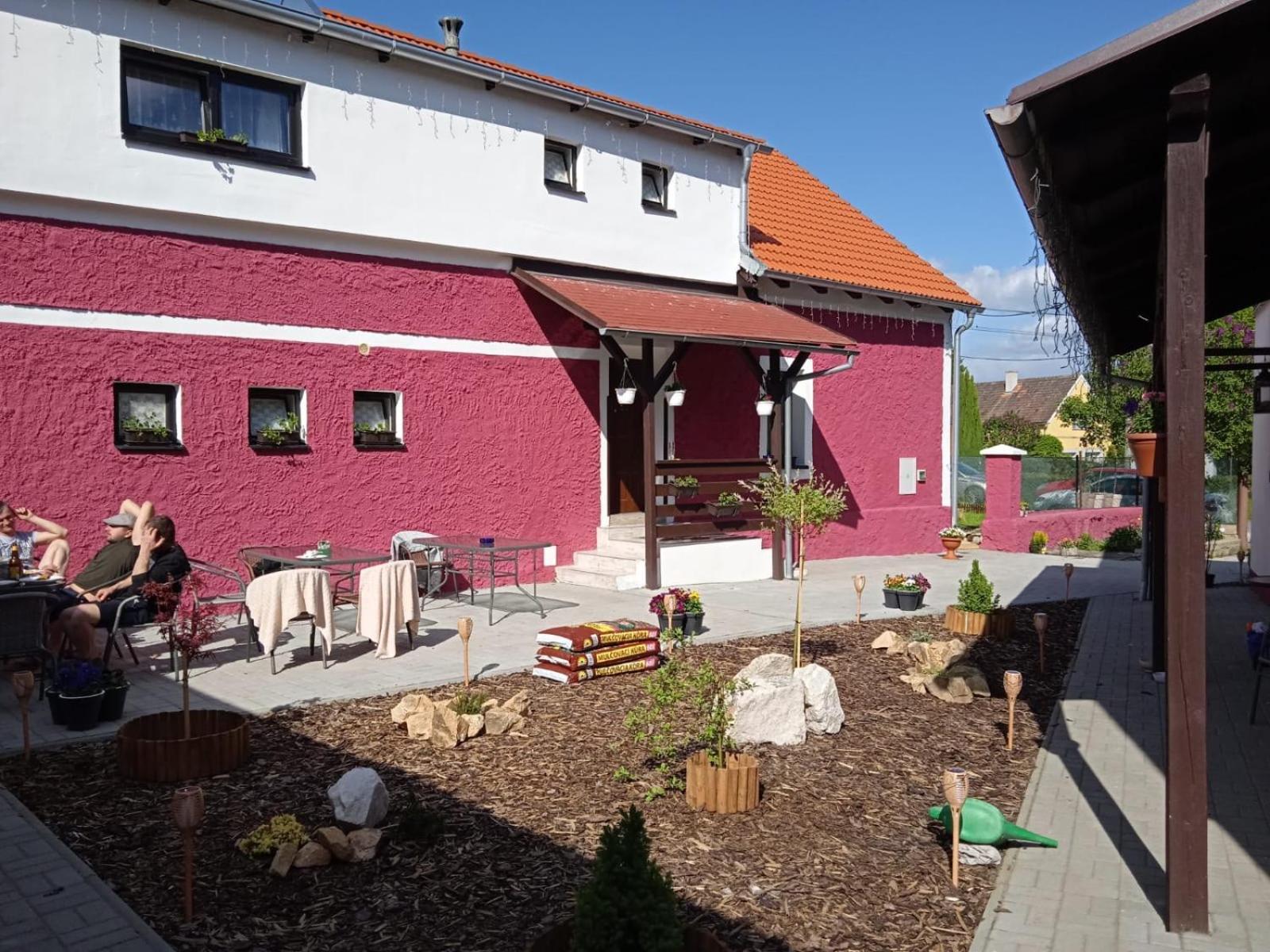 Penzion Dagmar Kokasice Buitenkant foto